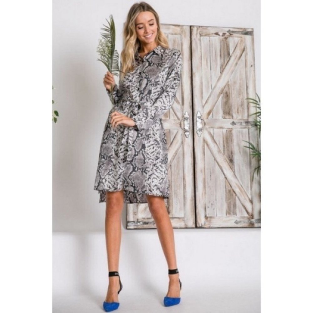 Davi & Dani Animal Python Print Shirt Dress NWT - Picture 3 of 12